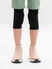 Черный наколенники с закрытой коленной чашечкой