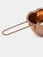 Розовый ковш для плавления