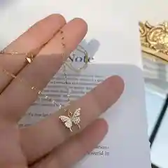 Цепочка двойная на шею с подвеской в виде бабочки со стразами, с бабочкой 2 цвета