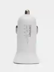 Белый автомобильное зарядное устройство, 2 разъема USB