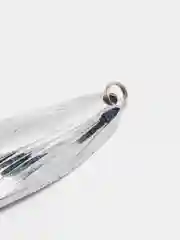 Серебряный колеблющаяся блесна