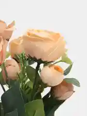 Манго искусственные цветы "Пионовидные розы"
