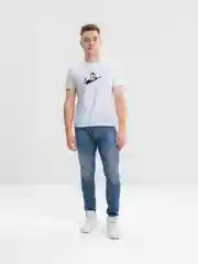 Белый футболка с вышивкой Данила, унисекс