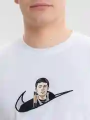 Белый футболка с вышивкой Данила, унисекс