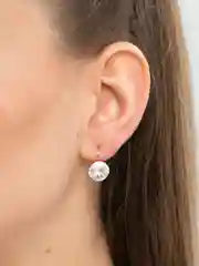 Золотой серьги с камнем Swarovski