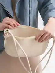 Кремовый сумка мессенджер женская, через плечо, экокожа, 3 оттенка
