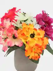 Зелёный хаки искусственные цветы. Климатисы (букет). Композиция. Высота: 210 мм