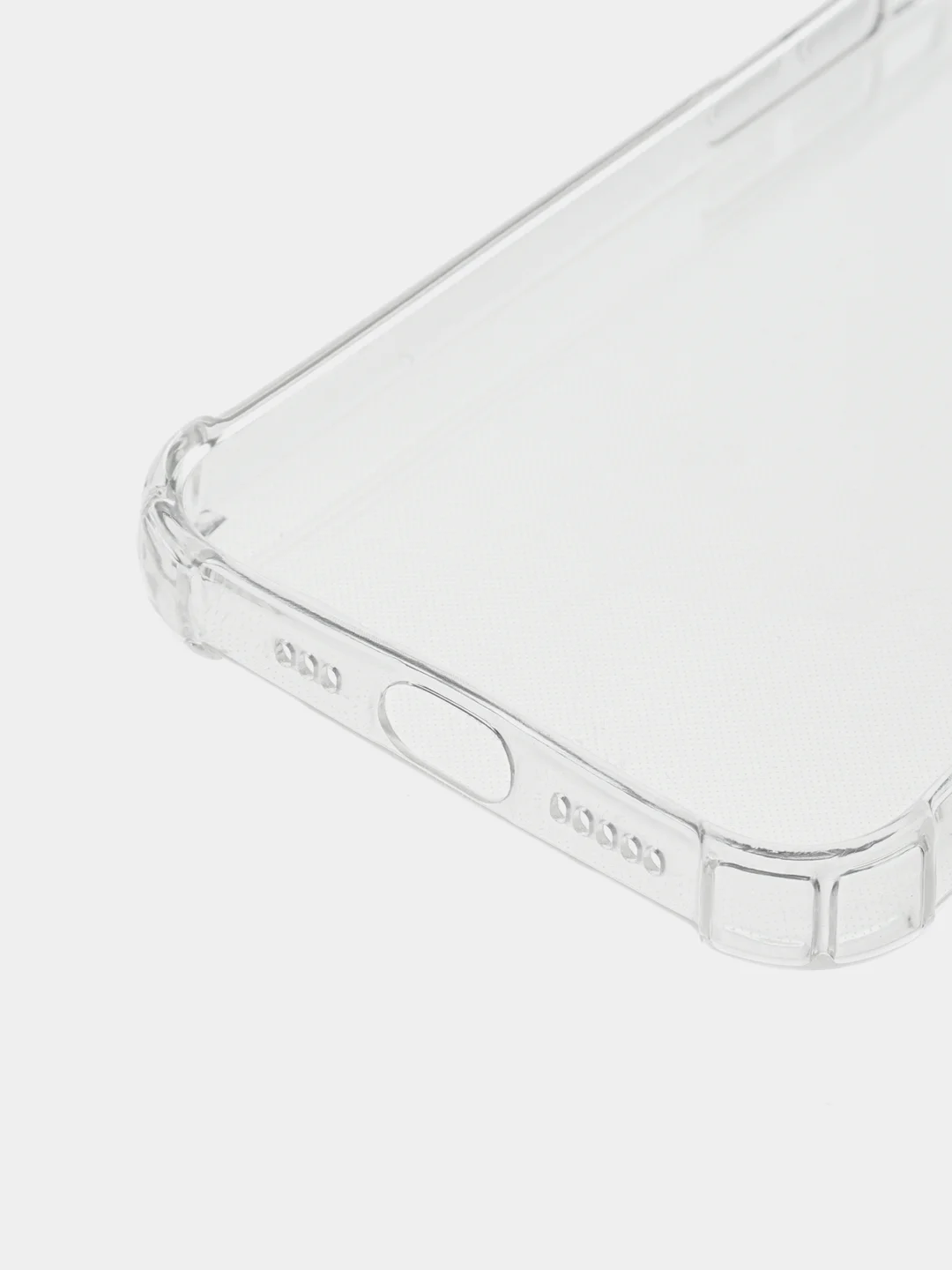 Прозрачный чехол на iPhone 14