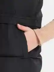 Черный жилет женский утепленный стеганый безрукавка теплая
