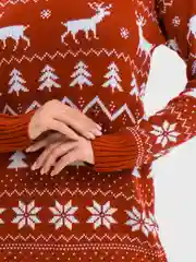Красный свитер женский оверсайз