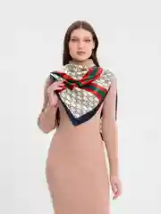 Молочный женский шелковый платок