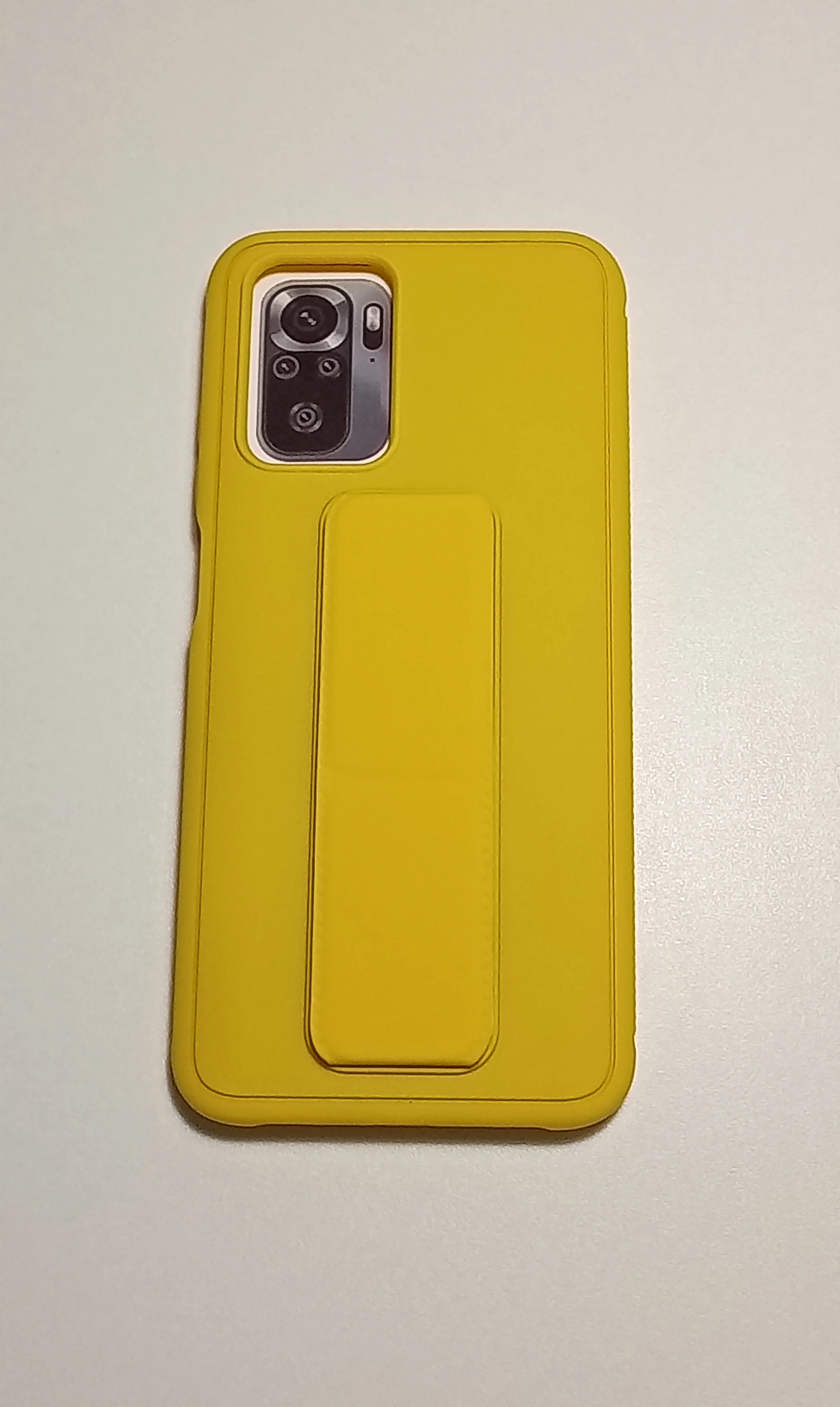 Желтый чехол Xiaomi Redmi 10