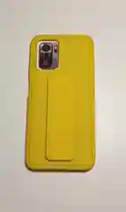 Желтый чехол Xiaomi Redmi 10
