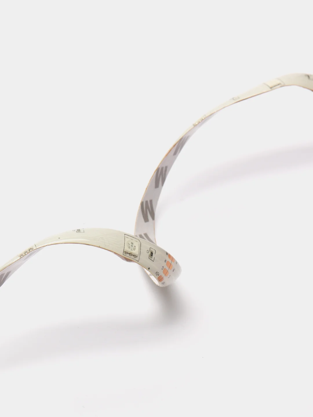 Светодиодная LED лента в автомобиль / кровать 5 м,28 режимов, USB, управление со смартфона