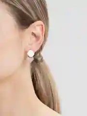 Белый женские сережки-гвоздики, 2 дизайна, украшение на уши
