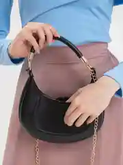 Черный сумка женская через плечо, полумесяц
