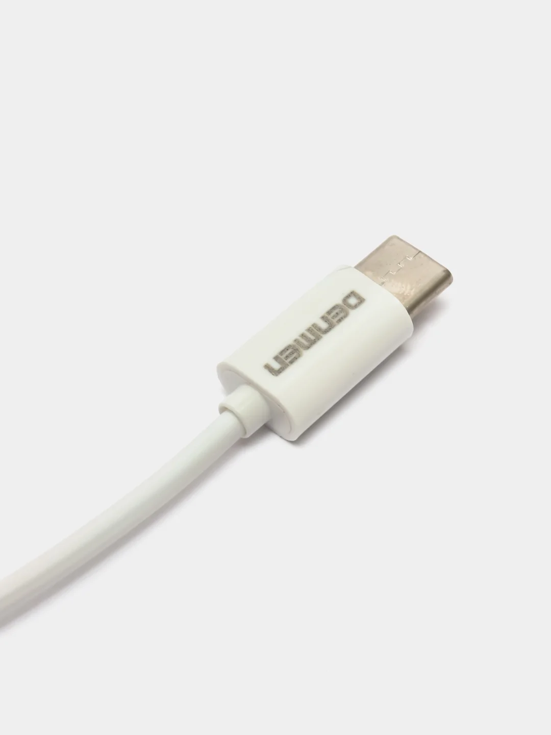 Белый адаптер переходник Denmen DU01 USB Type-C на Jack
