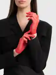 Алый перчатки