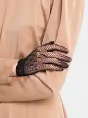 Черный перчатки