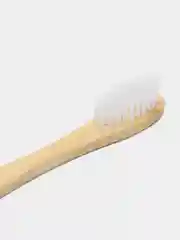 Белый бамбуковая зубная щётка