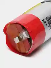 Серый металлик аккумулятор универсальный цилиндрический 3,7v