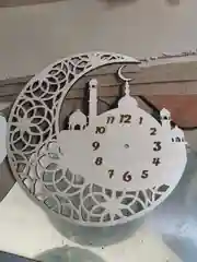 Серебряный часы настенные "Полумесяц"