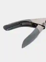 Серый когтерезка для кошек и собак. Металлический секатор для когтей
