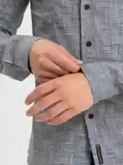 Серый рубашка мужская,с длинным рукавом в клетку