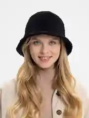 Черный панама на весну
