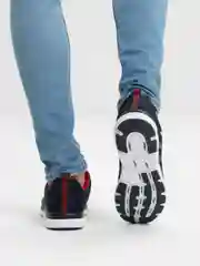 Белый кроссовки мужские спортивные беговые