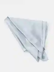 Серебряный платок атласный