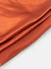 Красный платок атласный