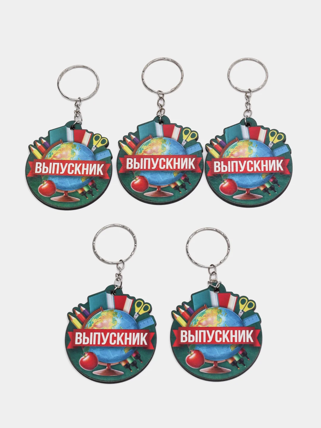 Зеленый брелок-подарок выпускнику "Выпускник", дерево, 5 х 5,5 см
