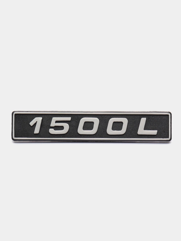 Орнамент (шильдик) заднего крыла "1500 L" матовый для ВАЗ 2105, 2107
