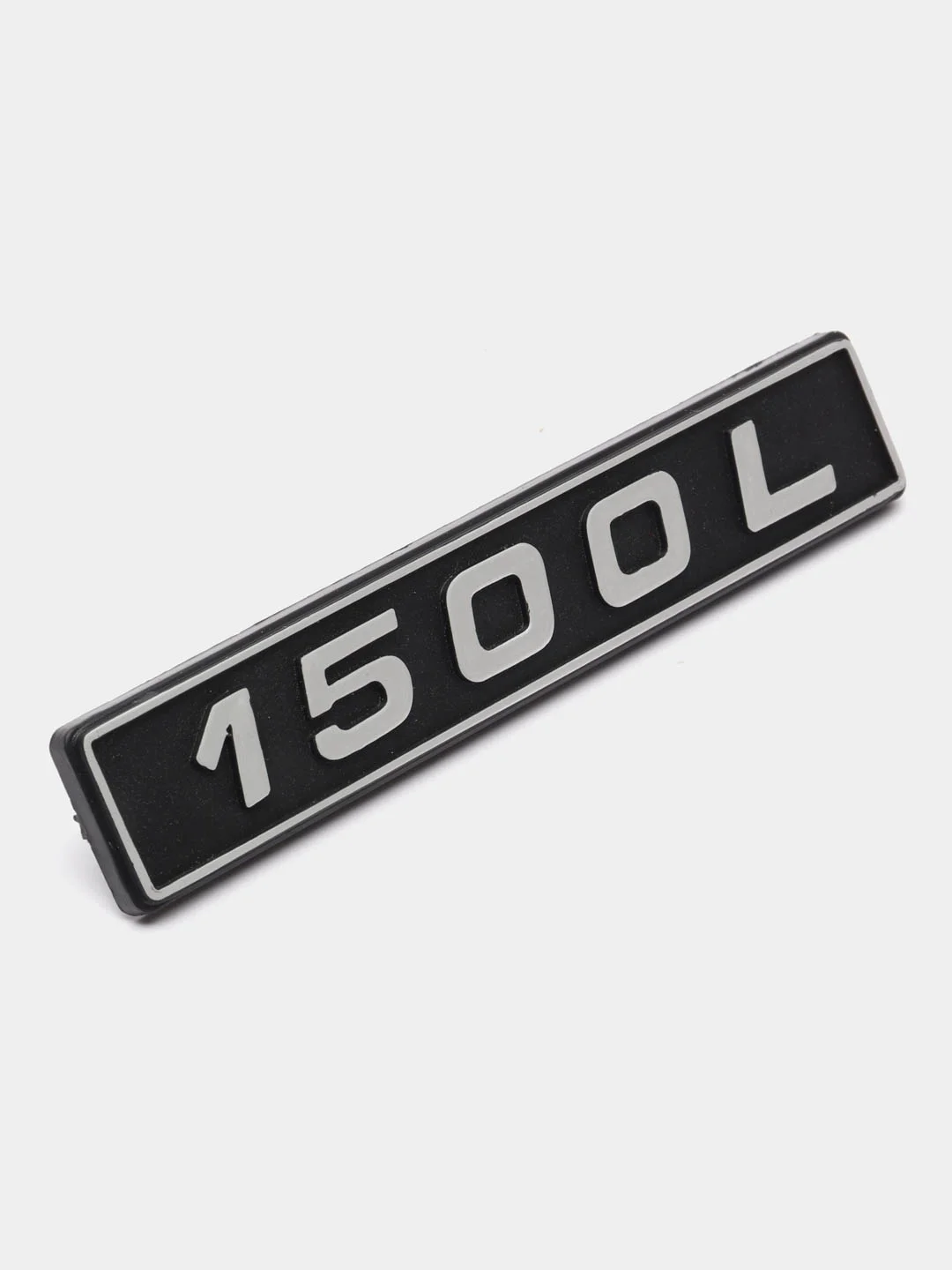 Орнамент (шильдик) заднего крыла "1500 L" матовый для ВАЗ 2105, 2107