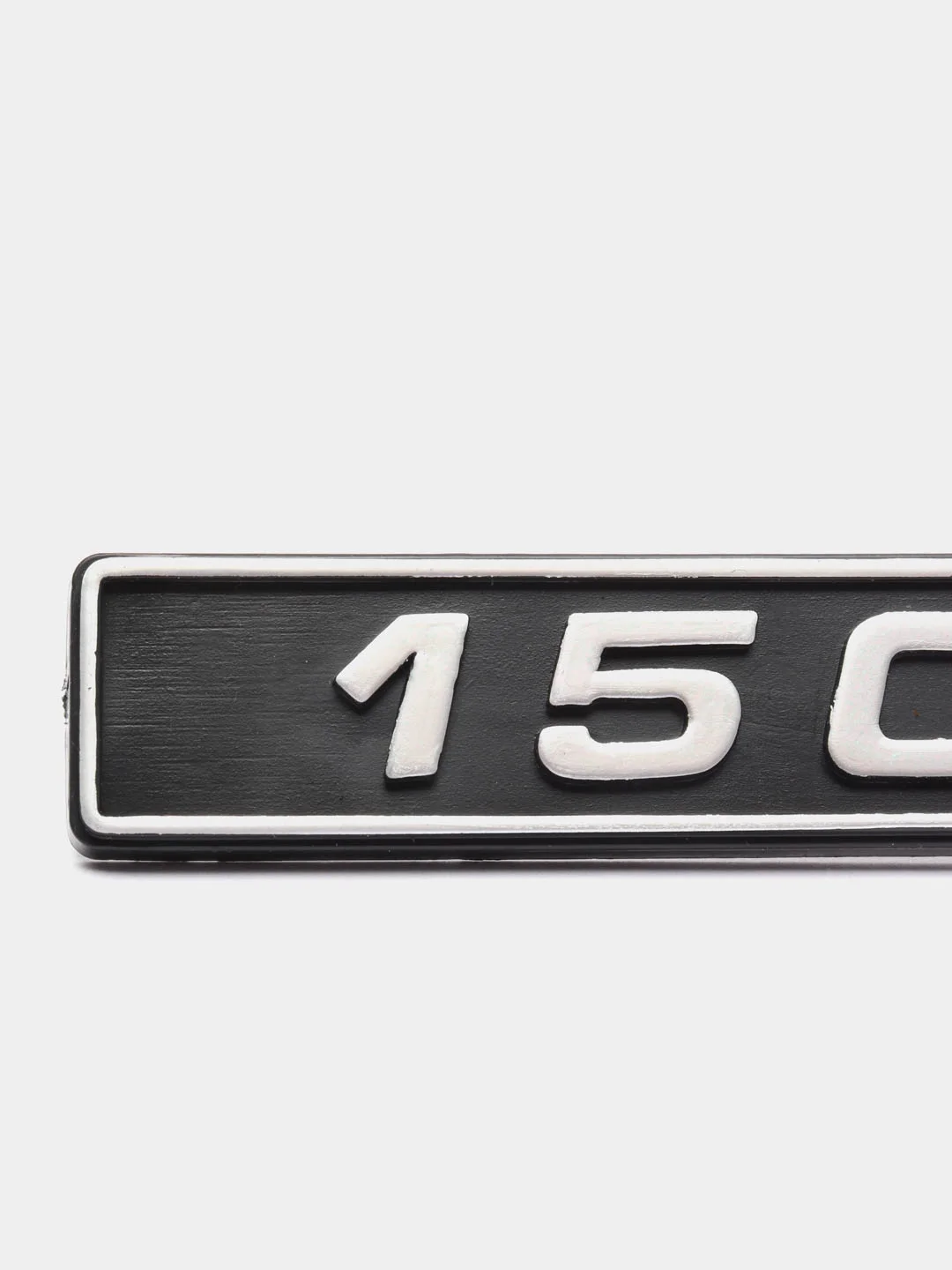 Орнамент (шильдик) заднего крыла "1500" матовый для ВАЗ 2105, 2107