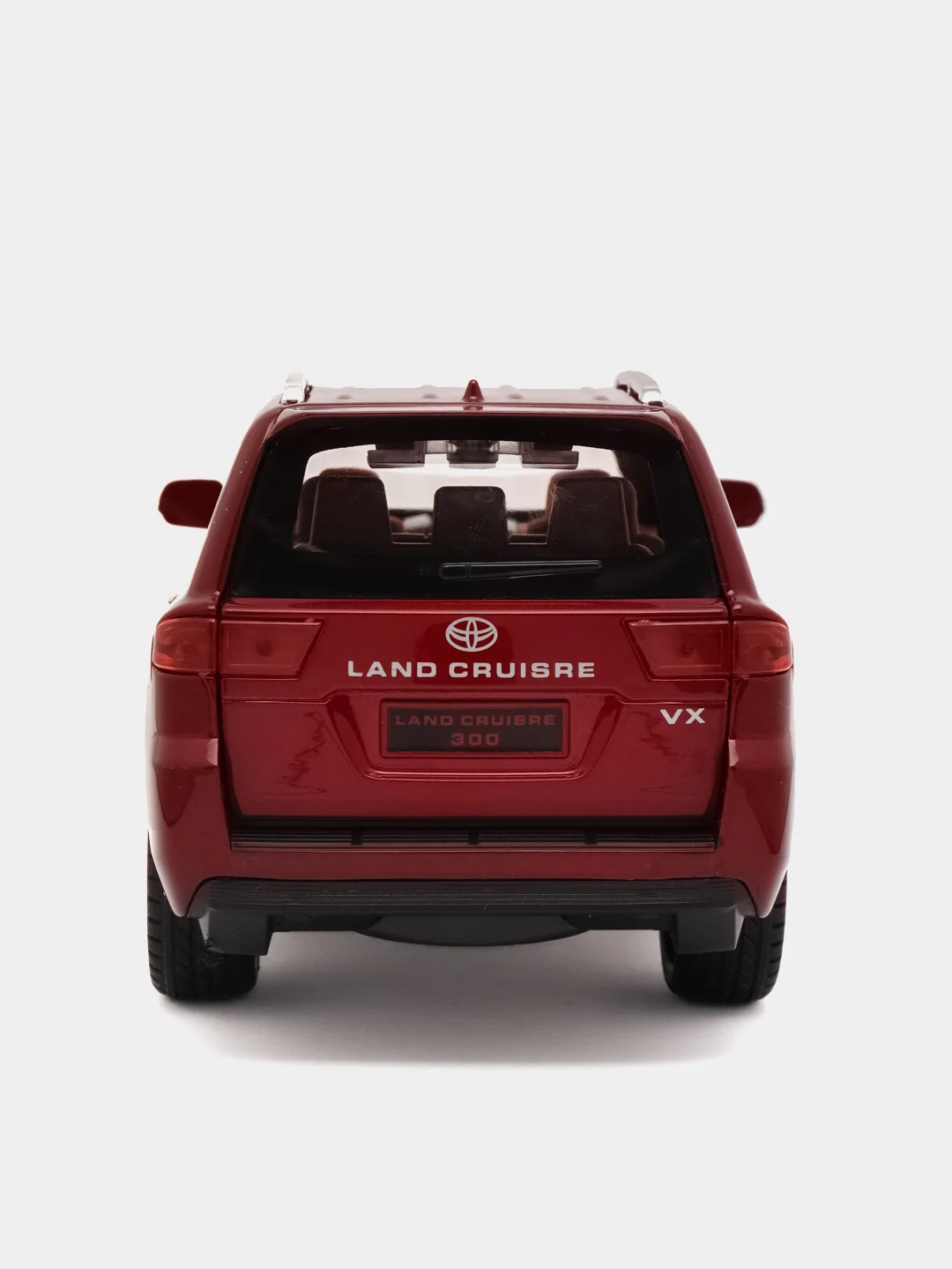 Красный модель автомобиля Toyota Land Cruiser 300