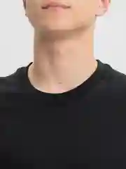 Черный футболка мужская