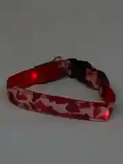 Красный ошейник LED для собак и кошек светящийся, на батарейках