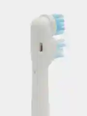 Светло-синий насадки для электрической зубной щетки Oral-B Braun