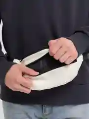 Белый сумка-бананка поясная, из экокожи, унисекс