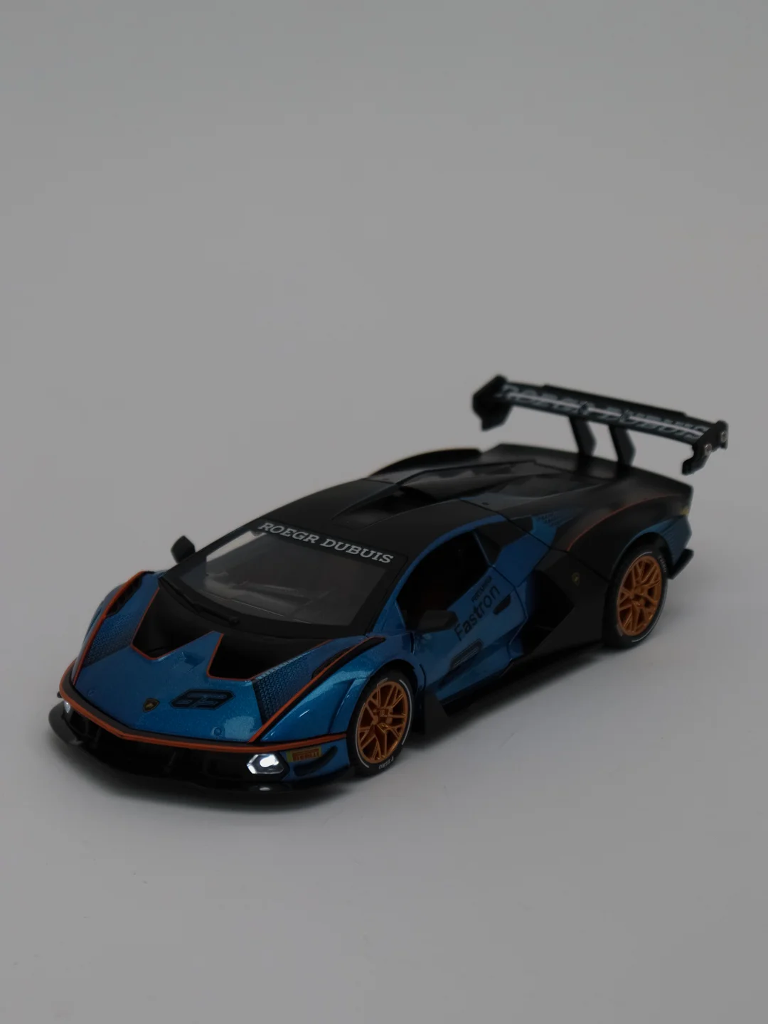 Синий металлическая машинка 1:24 lamborghini essenza scv12
