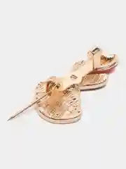 Черный брошь женская "Любовь и дружба"