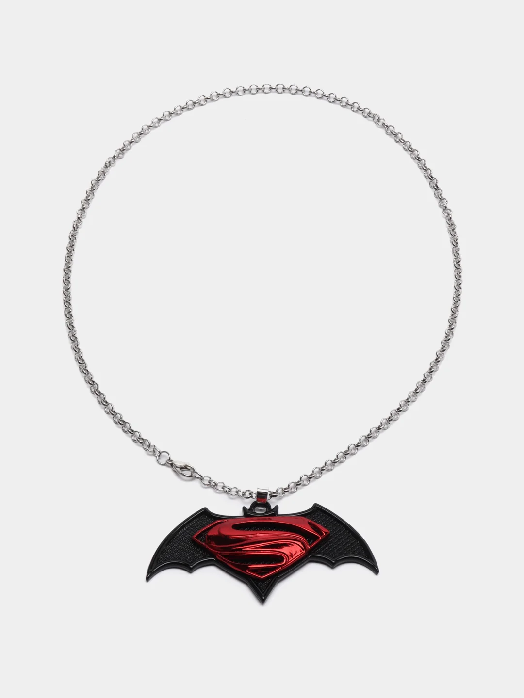 Красный брелок/подвеска в машину/Superman vs Batman