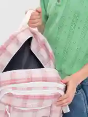 Розовый рюкзак школьный
