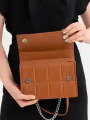 Белый сумка на плечо, женская, с цепочкой