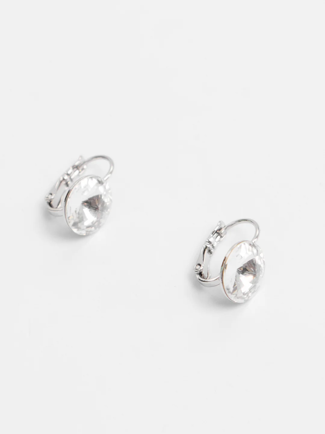 Серебряный серьги с камнем Swarovski