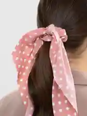 Коралловый платок в горошек на резинке