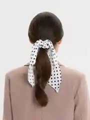 Белый платок в горошек на резинке