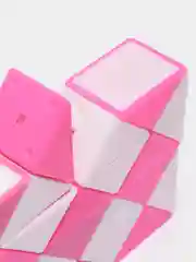Розовый змейка-головоломка